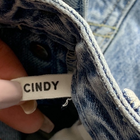 GRLFRND Cindy Jean Shorts in Top Down - Picture 7 of 12